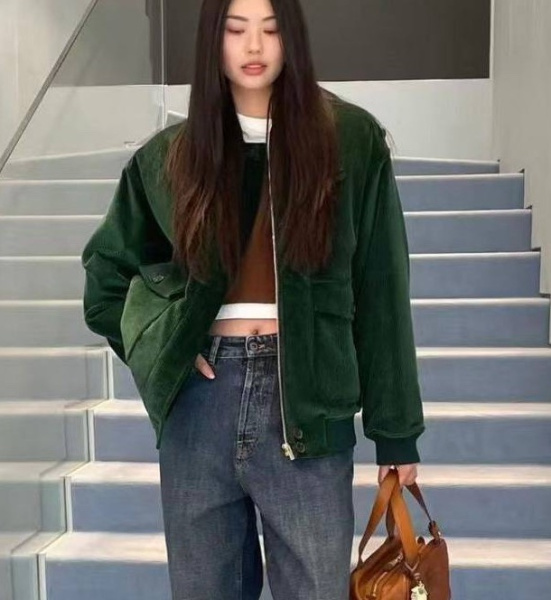 КУРТКА MIU MIU 