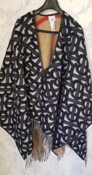 ПОНЧО BURBERRY 