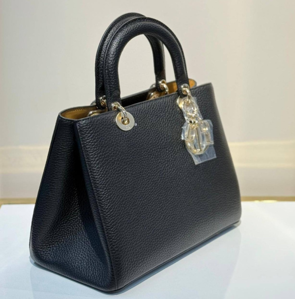 СУМКА CHRISTIAN DIOR DIORISSIMO 