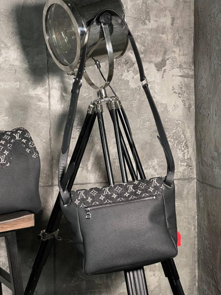 МУЖСКАЯ СУМКА МЕССЕНДЖЕР LOUIS VUITTON 46936 фото анонса