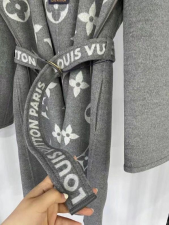 ПАЛЬТО LOUIS VUITTON 44099 детальное фото товара
