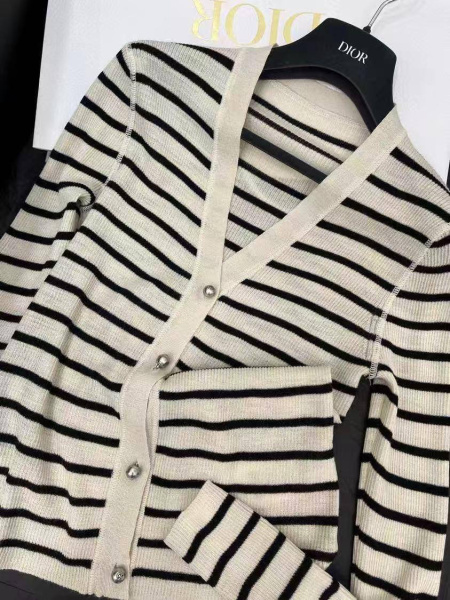КАРДИГАН CHRISTIAN DIOR  77846 фото анонса