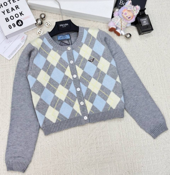 КАРДИГАН PRADA 