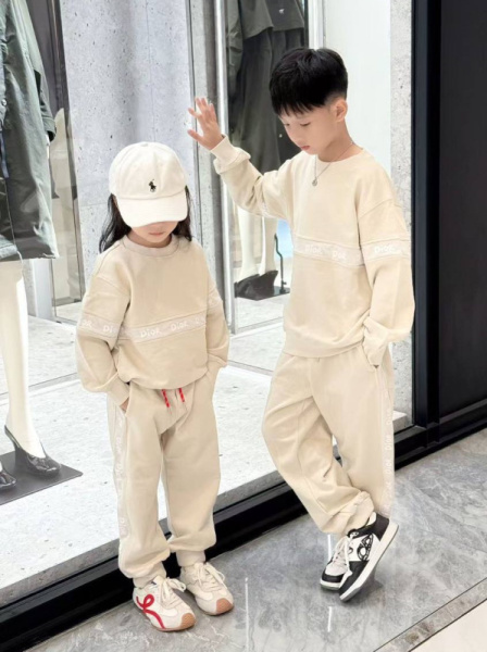 ДЕТСКИЙ КОСТЮМ CHRISTIAN DIOR 