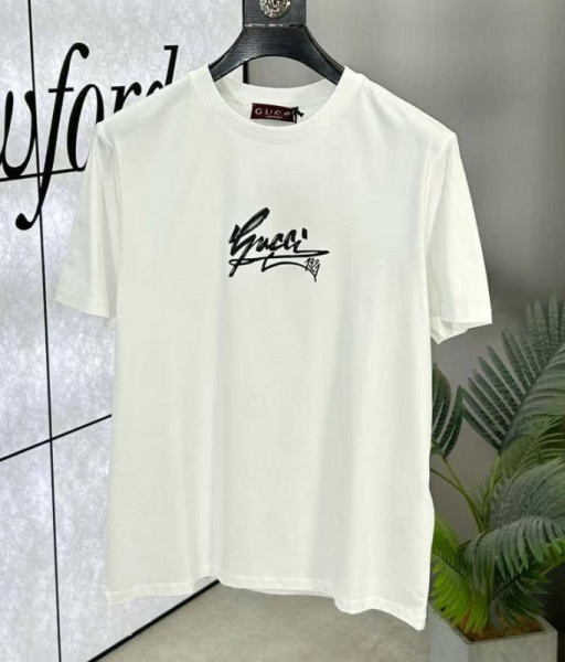 МУЖСКАЯ ФУТБОЛКА GUCCI 