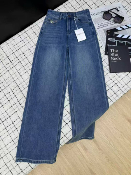 ДЖИНСЫ VALENTINO 