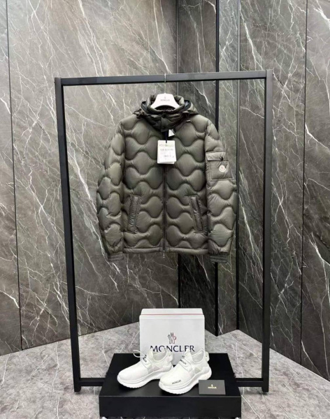 МУЖСКОЙ ПУХОВИК MONCLER  70702 фото анонса