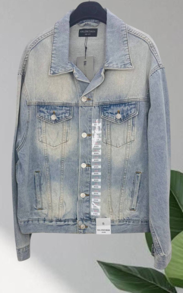 КУРТКА ДЖИНСОВКА BALENCIAGA 