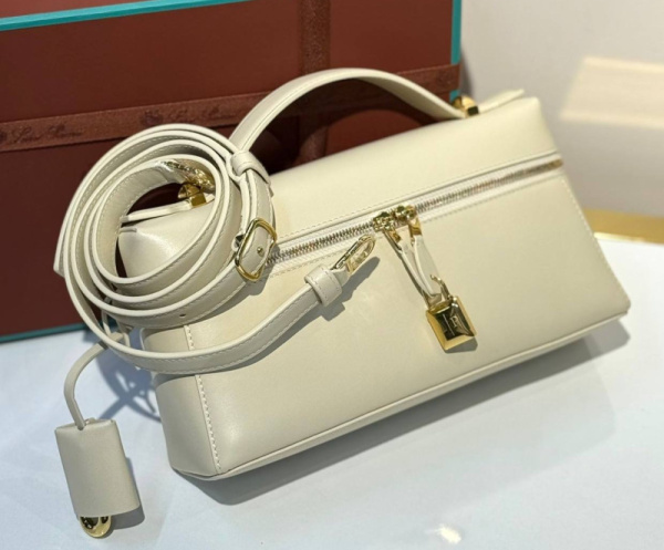 СУМКА LORO PIANA 