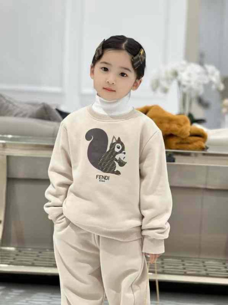 ДЕТСКИЙ КОСТЮМ FENDI 74691 фото анонса