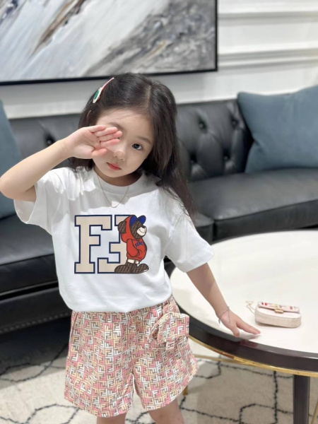 ДЕТСКИЙ КОСТЮМ FENDI  75445 фото анонса