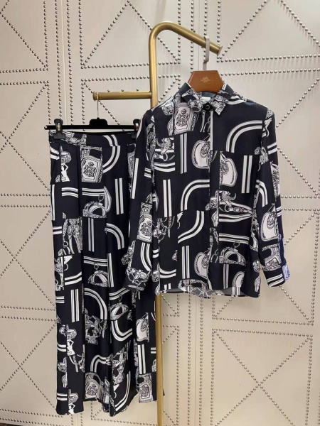 КОСТЮМ HERMES  65918 фото анонса