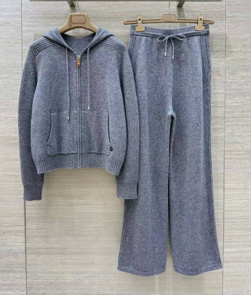 КОСТЮМ LORO PIANA 