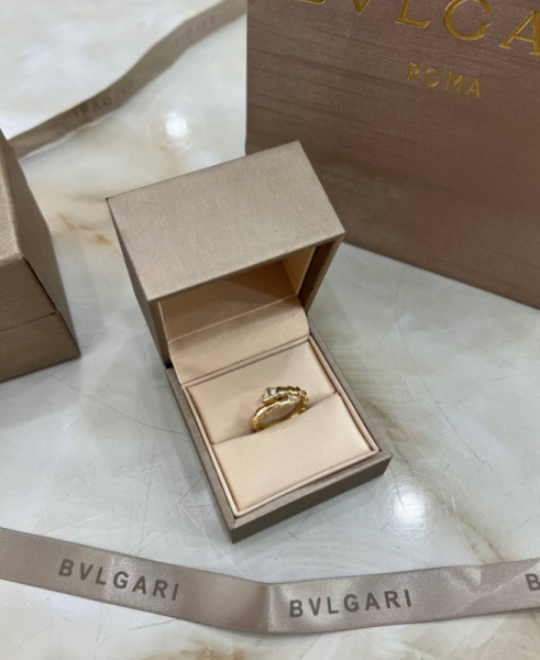 КОЛЬЦО BVLGARI
