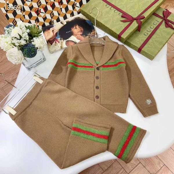 ДЕТСКИЙ КОСТЮМ GUCCI 74705 фото анонса