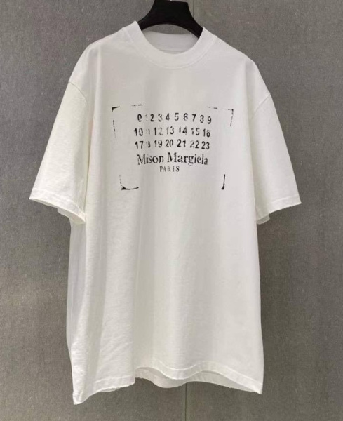 МУЖСКАЯ ФУТБОЛКА MAISON MARGIELA 