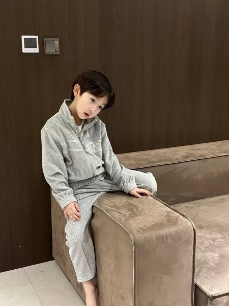 ДЕТСКИЙ КОСТЮМ GUCCI  74880 фото анонса