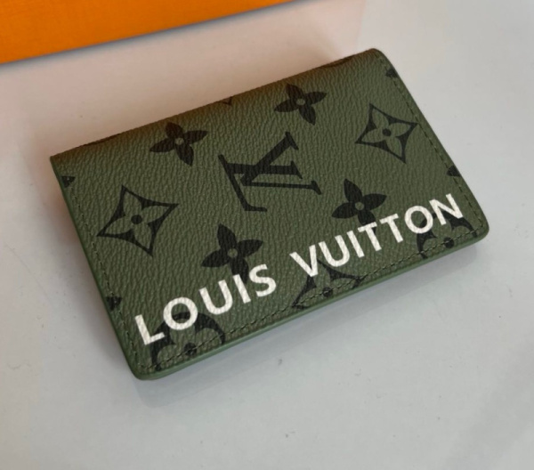 ВИЗИТНИЦА LOUIS VUITTON 