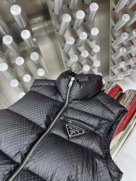 МУЖСКОЙ ЖИЛЕТ PRADA  70619 фото анонса