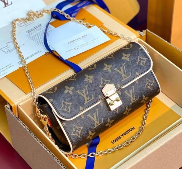 СУМКА LOUIS VUITTON 