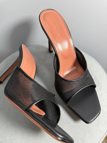 ШЛЕПКИ AMINA MUADDI 