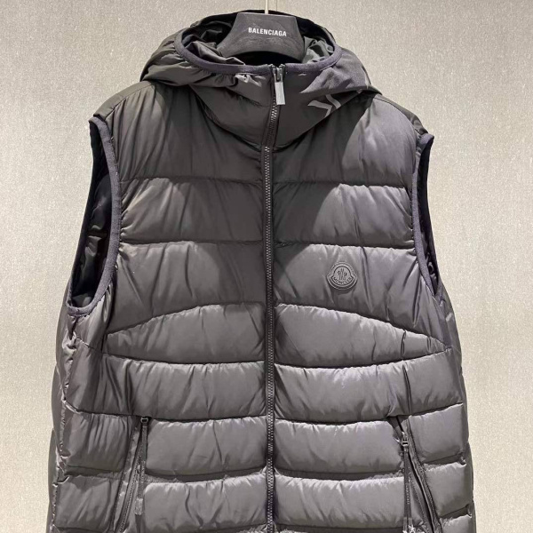 МУЖСКОЙ ЖИЛЕТ MONCLER  70792 фото анонса