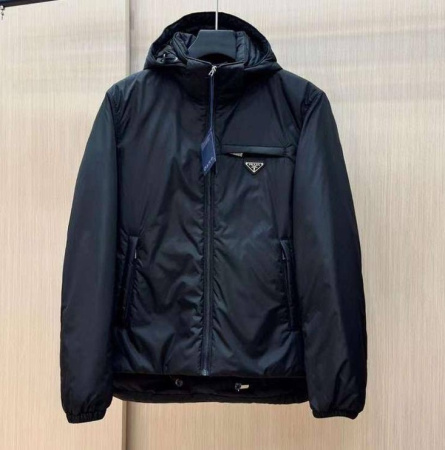 МУЖСКАЯ КУРТКА PRADA 
