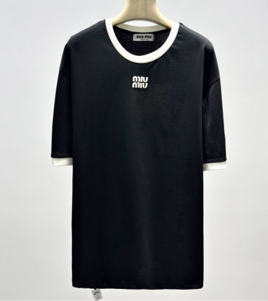 МУЖСКАЯ ФУТБОЛКА MIU MIU 