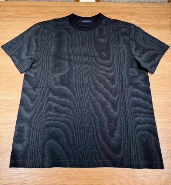 МУЖСКАЯ ФУТБОЛКА LOUIS VUITTON 