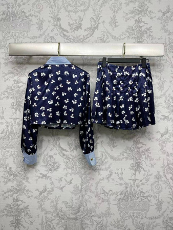 КОСТЮМ PRADA  67165 детальное фото товара