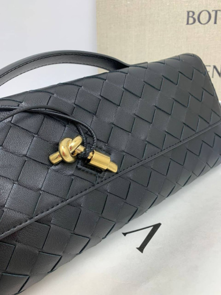 КЛАТЧ BOTTEGA VENETA  64613 фото анонса