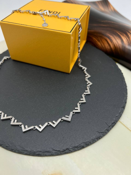 КОЛЬЕ FENDI 73881 фото анонса