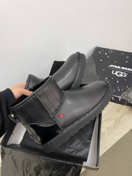 МУЖСКИЕ УГГИ UGG MENS CLASSIC MINI STAR WARS  72609 фото анонса