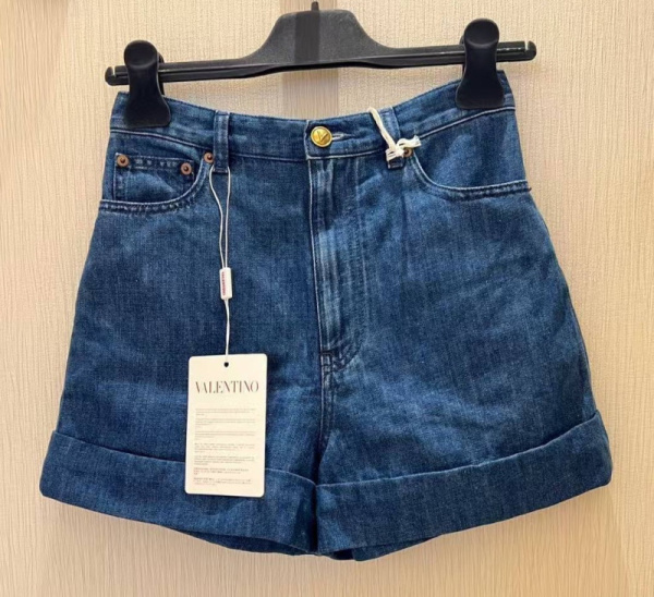 ШОРТЫ VALENTINO 