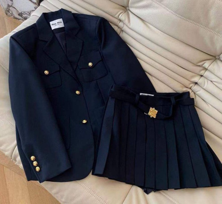 КОСТЮМ MIU MIU 