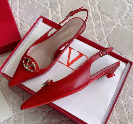 ТУФЛИ VALENTINO 