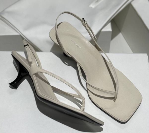 БОСОНОЖКИ THE ROW 