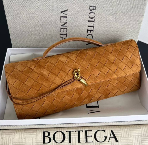 КЛАТЧ BOTTEGA VENETA 