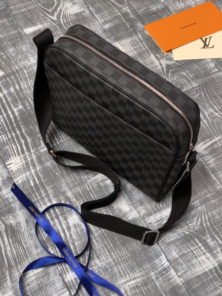 МУЖСКАЯ СУМКА МЕССЕНДЖЕР LOUIS VUITTON DAYTON REPORTER 12163 фото анонса