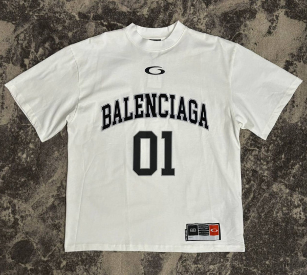МУЖСКАЯ ФУТБОЛКА BALENCIAGA 