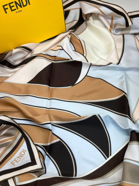 ПЛАТОК FENDI 