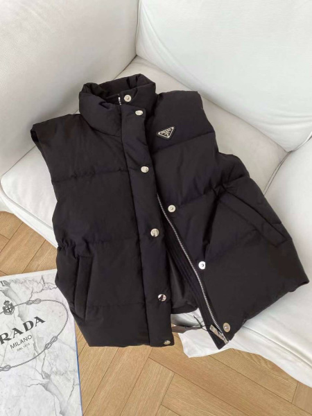 ЖИЛЕТ PRADA 62115 фото анонса