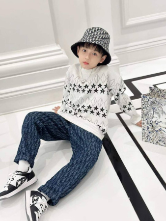 ДЕТСКИЙ СВИТЕР CHRISTIAN DIOR 74679 детальное фото товара