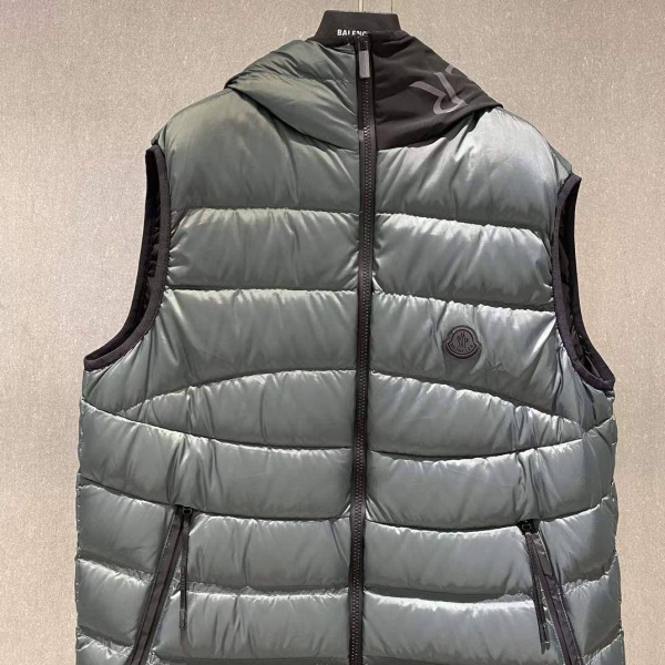 МУЖСКОЙ ЖИЛЕТ MONCLER  70793 фото анонса