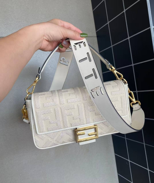СУМКА FENDI BAGUETTE  76993 фото анонса