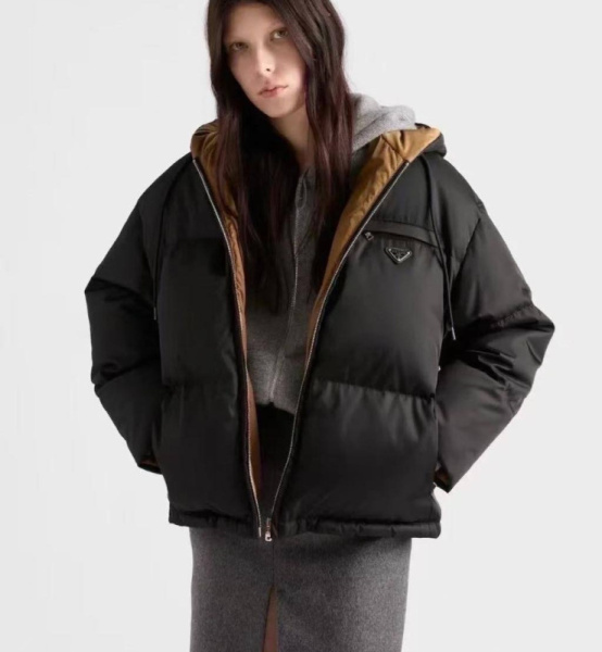 ПУХОВИК КУРТКА PRADA  