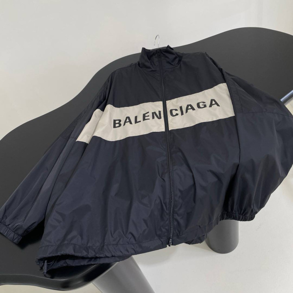 ВЕТРОВКА BALENCIAGA 65840 фото анонса