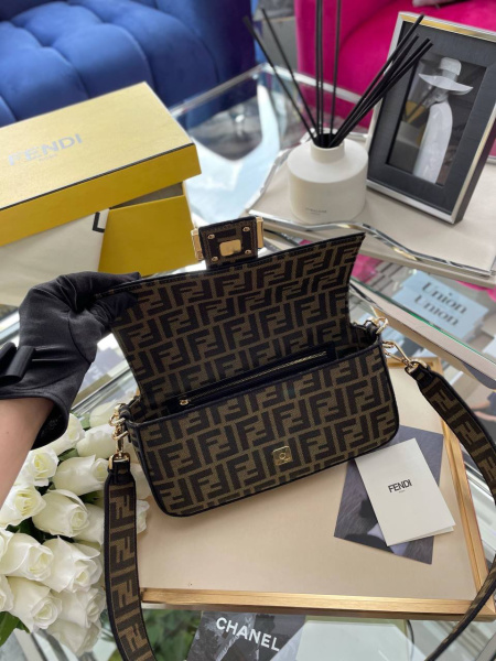 СУМКА FENDI BAGUETTE 55262 фото анонса