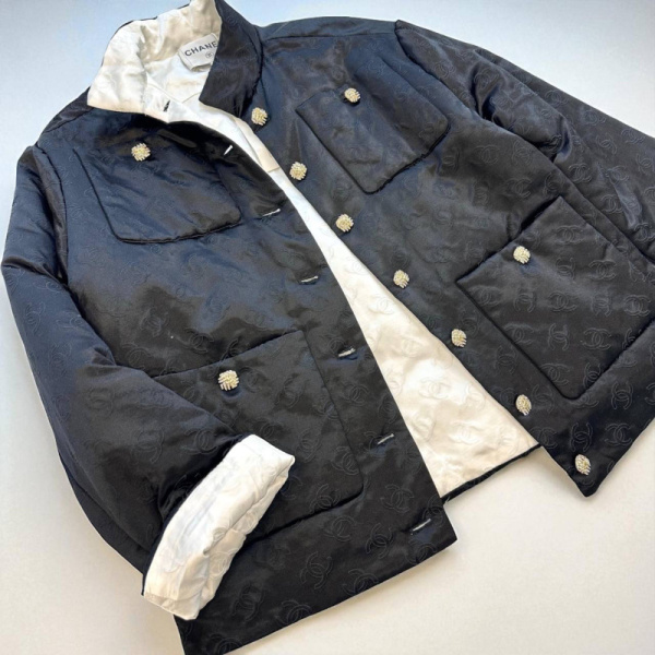КУРТКА CHANEL 