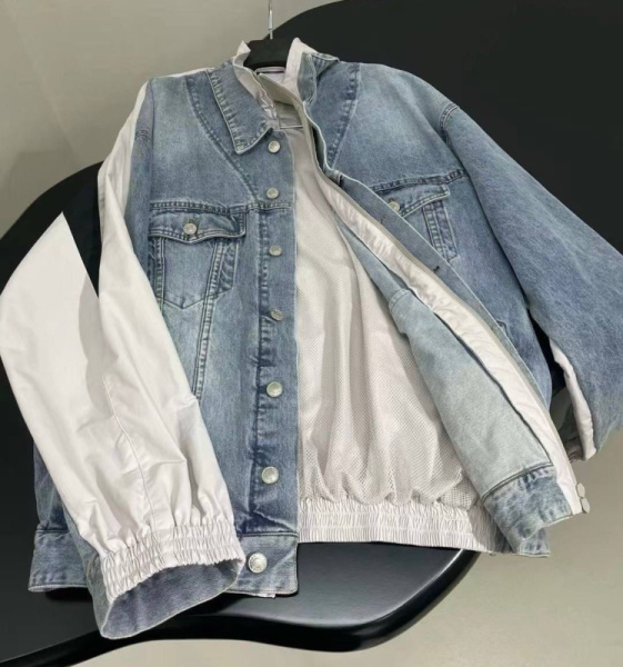 КУРТКА BALENCIAGA 